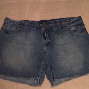 Plus size jean shorts size 25